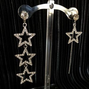 Vintage Jewelry - Rhinestoned star drop earring in silver Vintage Jewelry - Rhinestoned star drop earring in silver